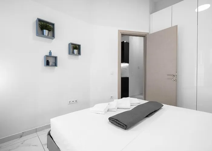 Breez Apartments, The Luxury Selanik