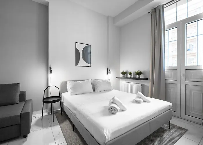 Daire Breez Apartments, The Luxury