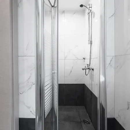 Breez Apartments, The Luxury *