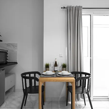 Breez Apartments, The Luxury דירה *