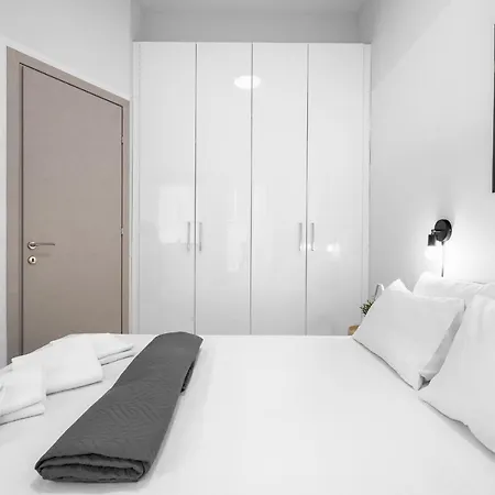 Breez Apartments, The Luxury דירה