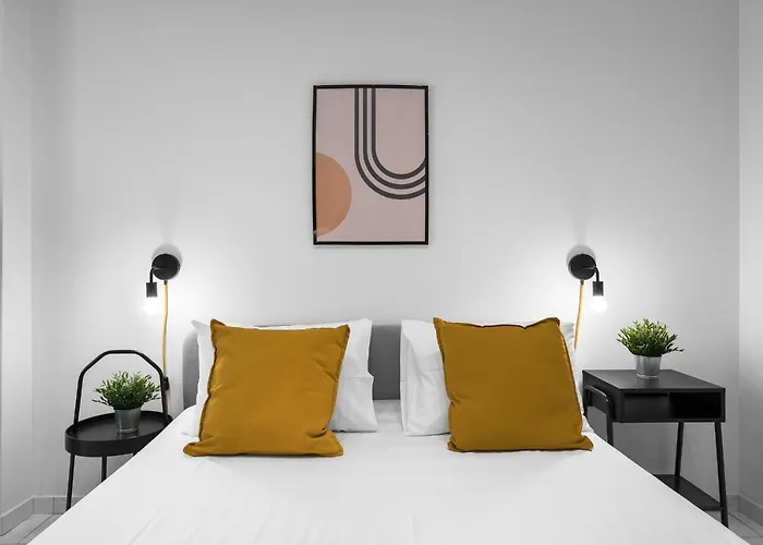 Breez Apartments, The Luxury Apartament